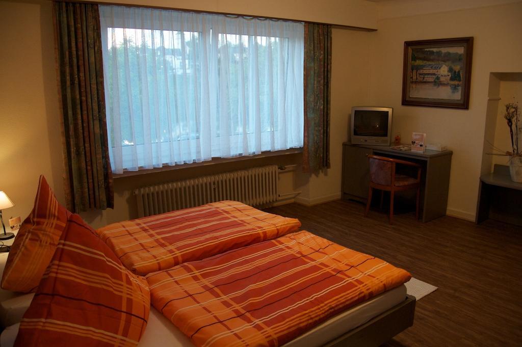 Auberge Du Chateau Stadtbredimus Zimmer foto